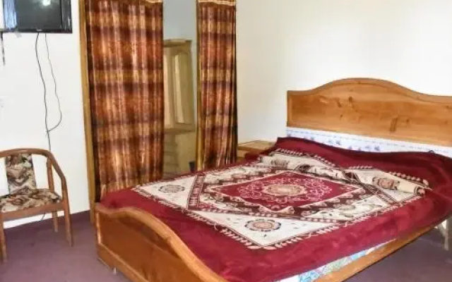 Deans Lodge Hotel & Restaurant