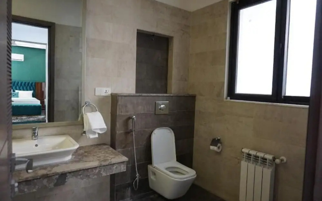 OXVUE Boutique Hotel