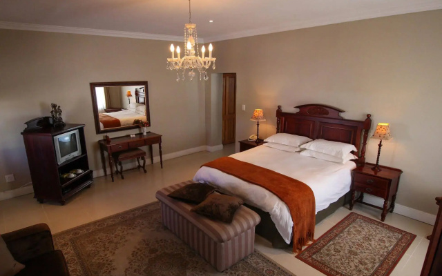 The Victorian 1906 Hotel