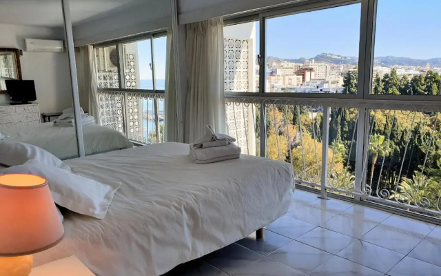 Skol 727 Lovely 2 Bedroom Duplex in Marbella Center