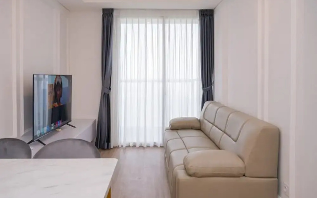 Cozy Living 2Br At Gold Coast Apartment