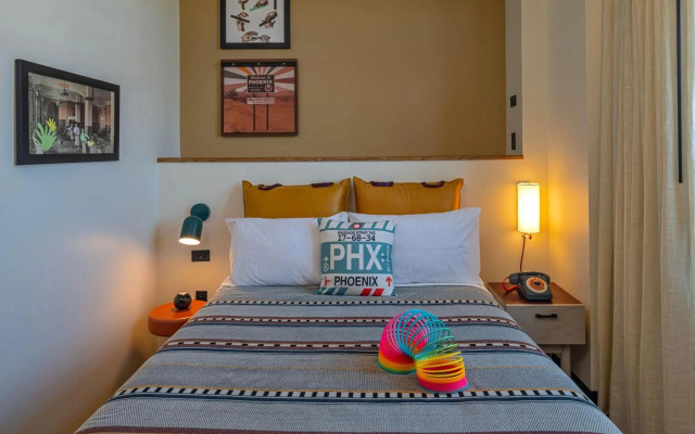 Moxy Phoenix Downtown