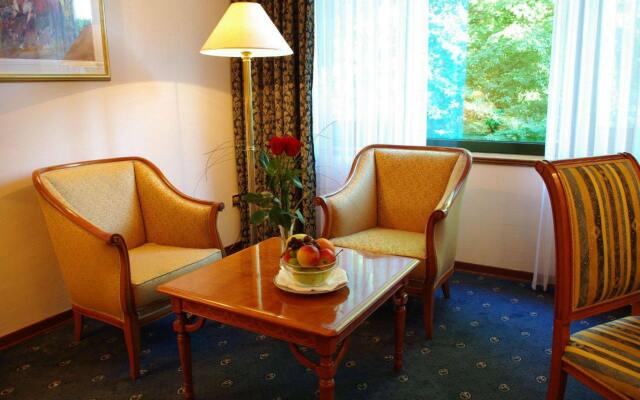 Hotel AS комната для гостей