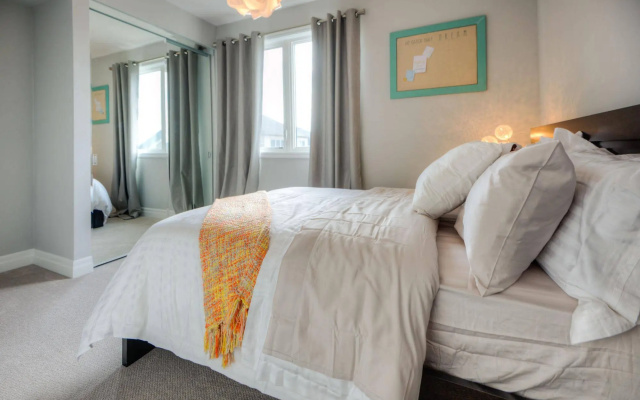 Executive Kitchener Home