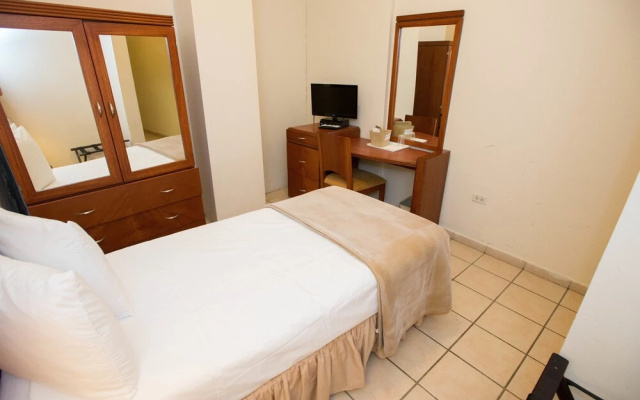 Armas Hotel