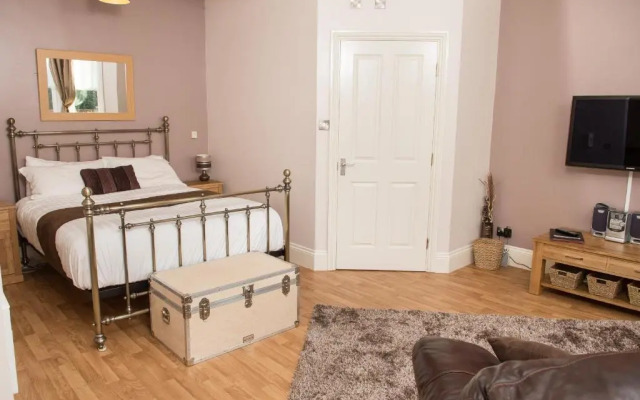 The Emerald Suite, Birmingham