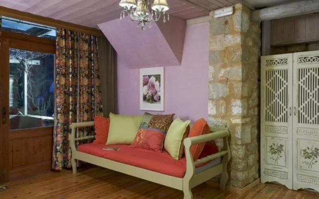 Elaion Guesthouse