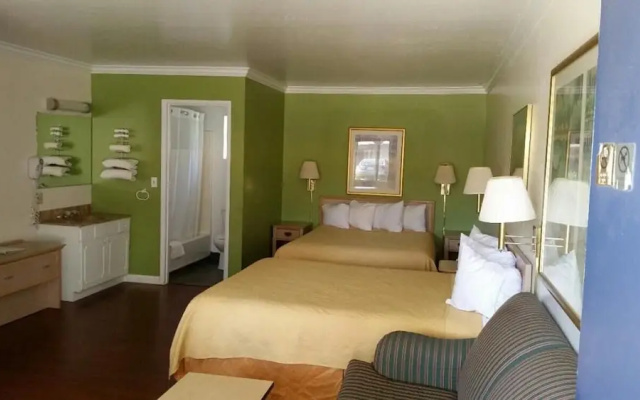 Kelseyville Motel