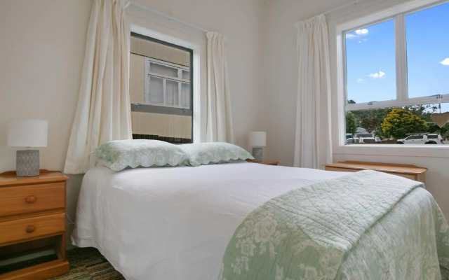 Clara's Togs and Towels - Waihi Accommodation - Bachcare NZ