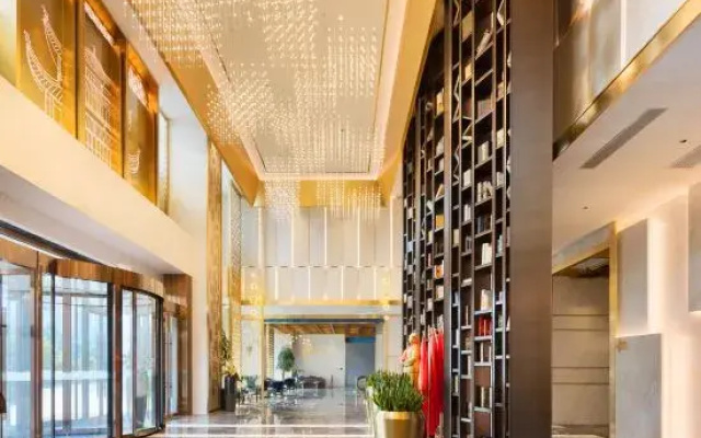 Elong Hotel