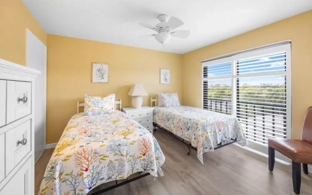 Sandpebble 3f 2 Bedroom Condo