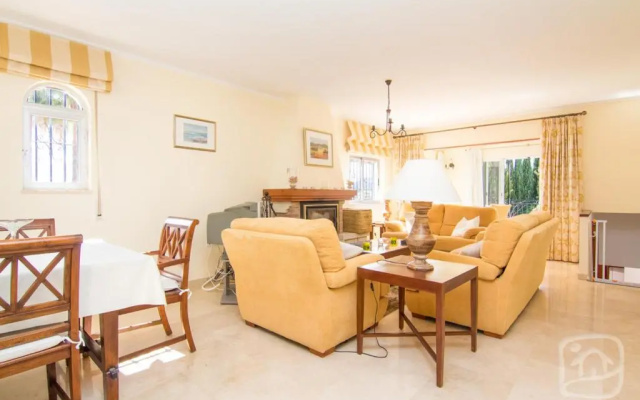 Abahana Villa Mima