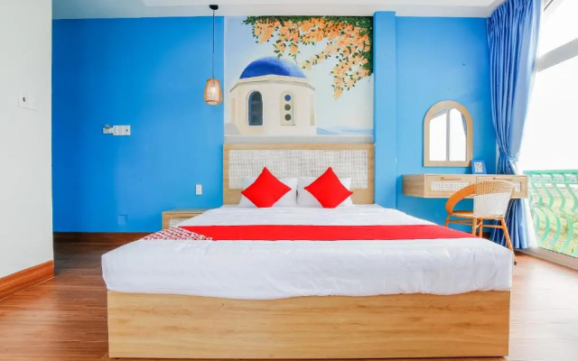 Santorini House and Coffee