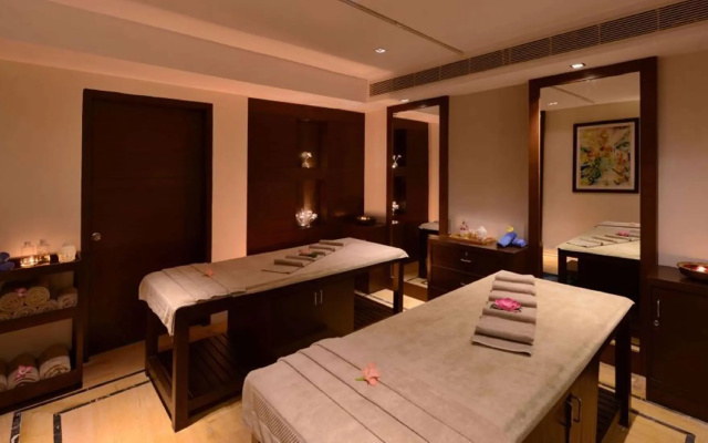 Golden Tulip Chandigarh, Panchkula