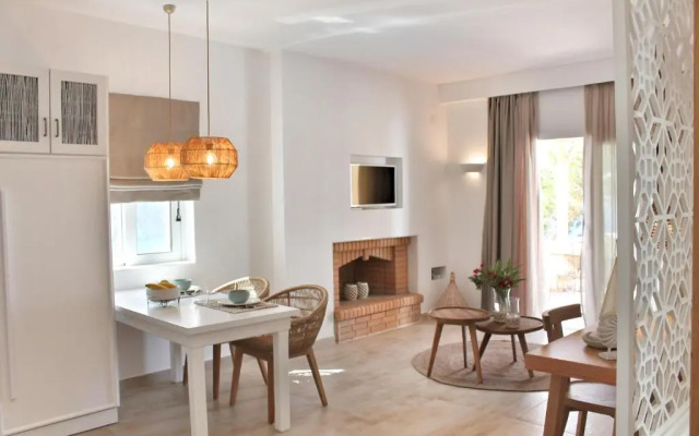 Akropolis Village Complex of Luxury Residence