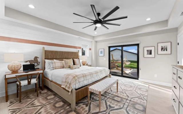 Keenan Beach W/beach, Heated Pool & Game Room