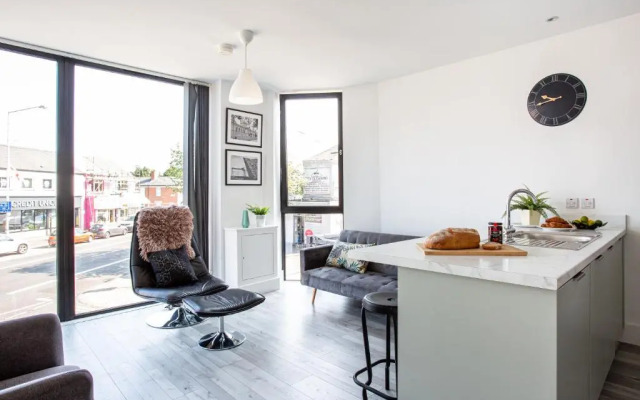 Luxury Fully Equipped Kitchen Ormeau Park