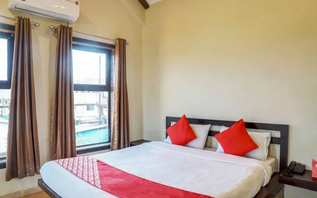 OYO 11898 Hotel Vhyomaan
