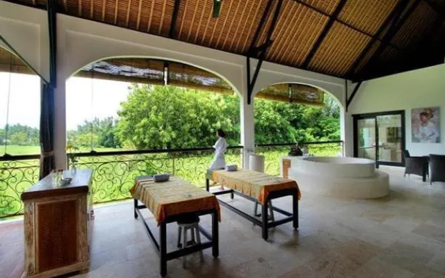 Frangipani Villa