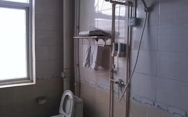 Liaocheng Xiaocheng Yaju Business Hotel