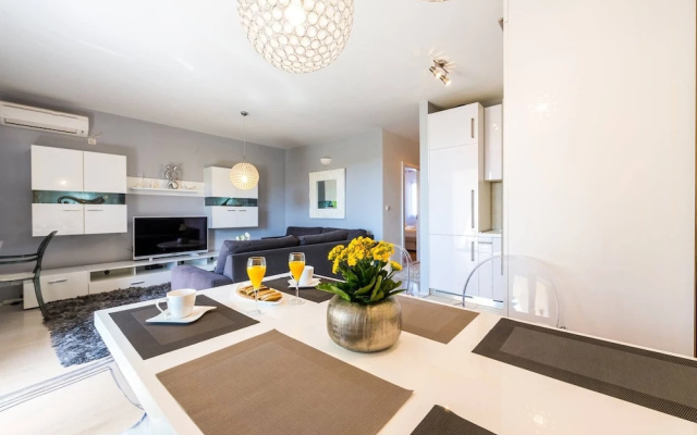 Charming and Stunning 2bedroom Apartment Cavtat