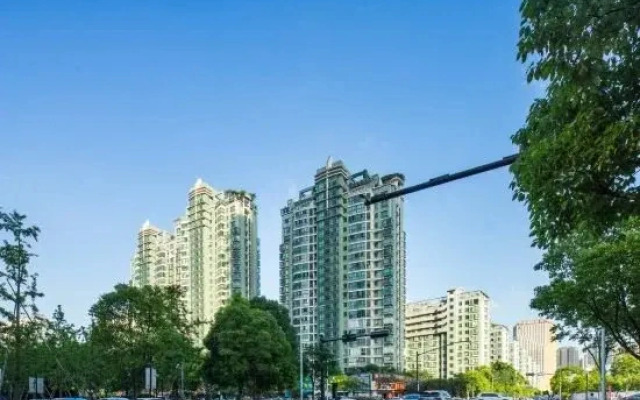Super 8 Hangzhou Daguan Qianjiang Market