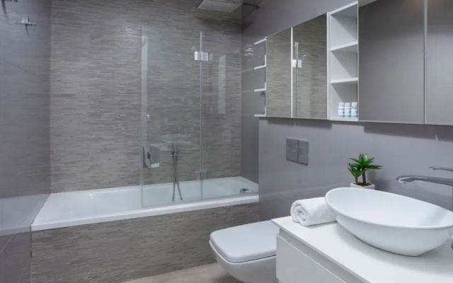 Deluxe Loft 2BR White City by HolyGuest