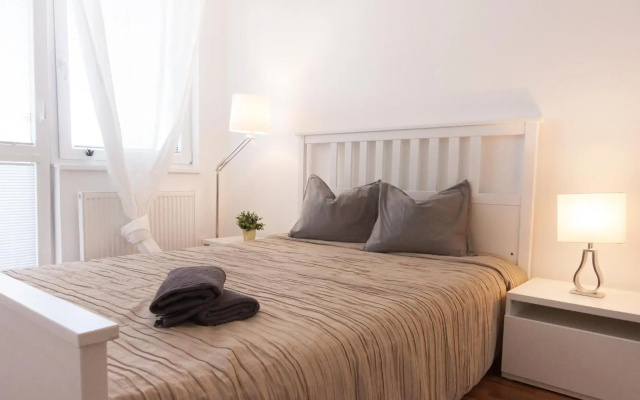 After Eight Apartment