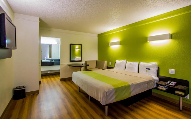 Motel 6 Austin, TX - Midtown