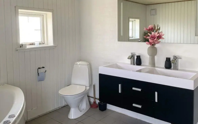 9 Person Holiday Home in Harboore-by Traum