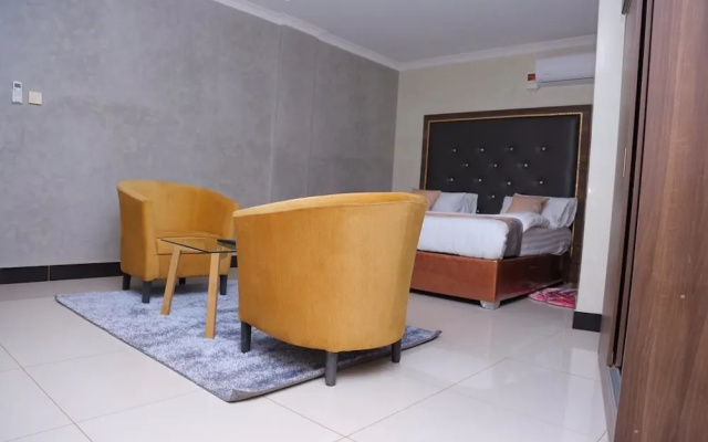 Signature Suites & Hotel