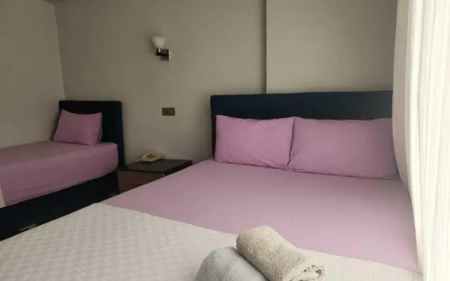 Grad Clover Otel