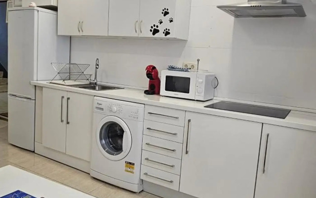Cozy Apartment 2km from Plaza de Toros-Ventas