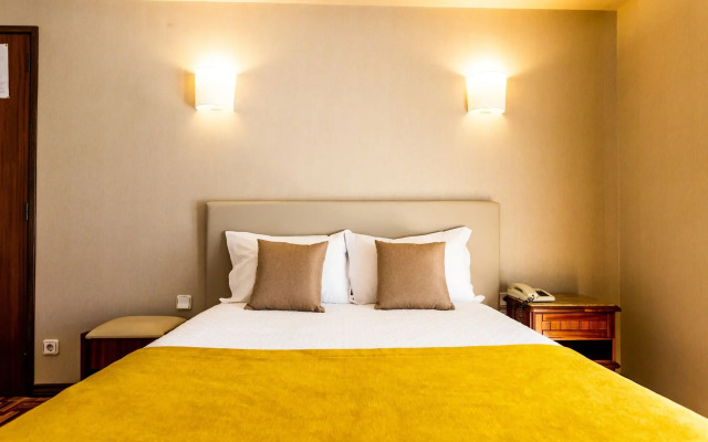 Отель Dona Amélia Hotel by RIDAN Hotels