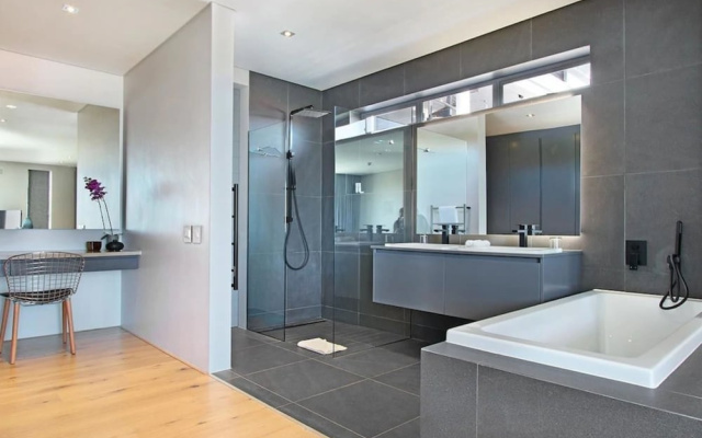Elements Luxury Suites