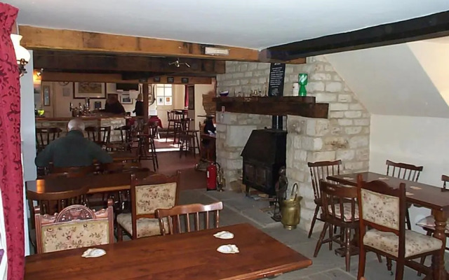 The Fox and Hounds
