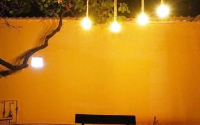 Seinfeld's Cafe and Hostel
