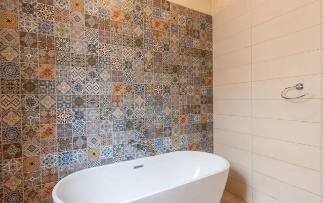 Naduri, Beautiful Gozitan Villa + Pool