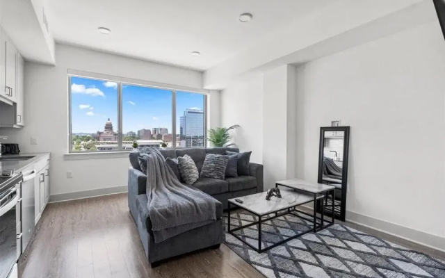 Heart of Austin Suites
