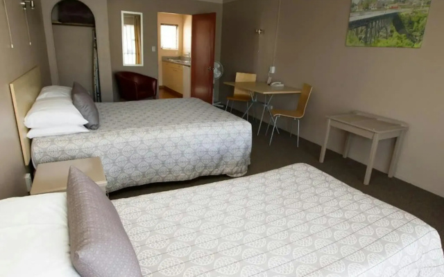 Aspen Manor Motel