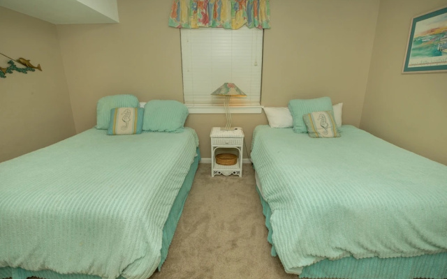Dolphin Point 601B - 2 Br Condo