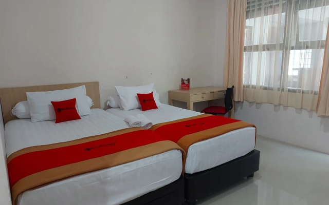 RedDoorz Syariah near Banda Aceh Convention Hall