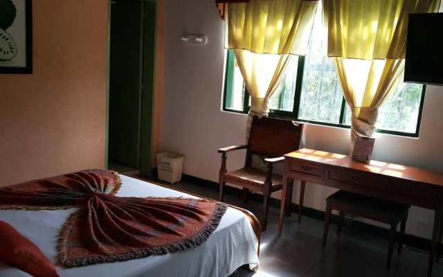 Hotel La Casa Amarela