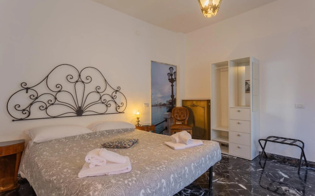 Silver Apartment by Wonderful Italy