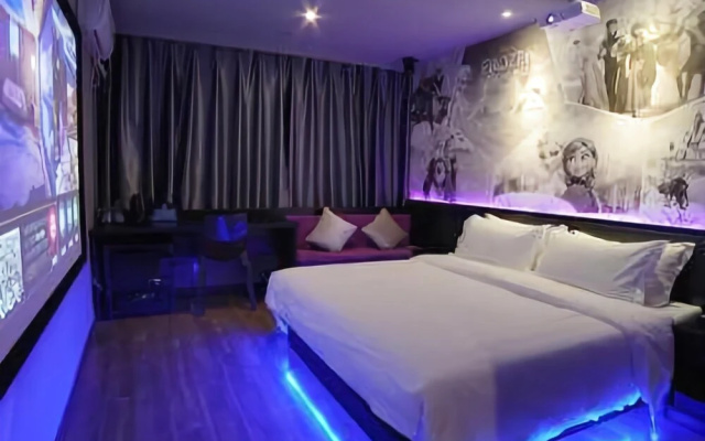 Film Hotel