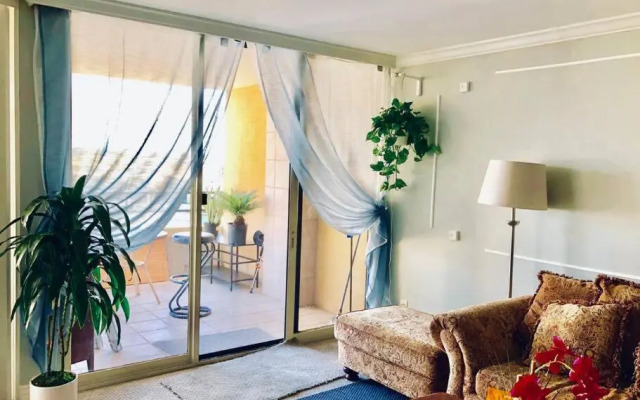 Luxury 1 BD & 1BR with Fantastic marina view