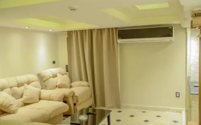 Tohfa Luxury Apartment