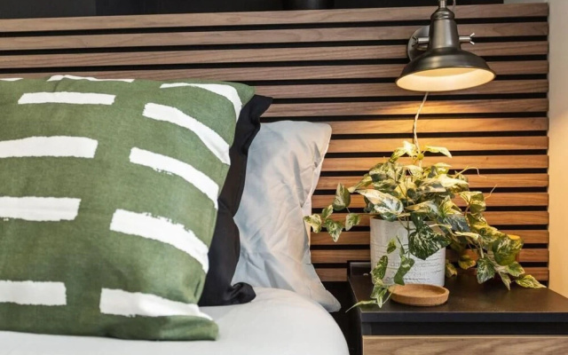 OnPoint Modern & Bright 1 Bedroom Studio