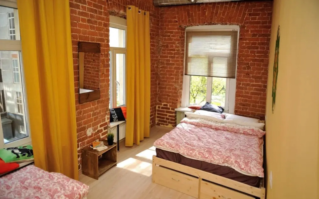 Nice hostel Komsomolskaya