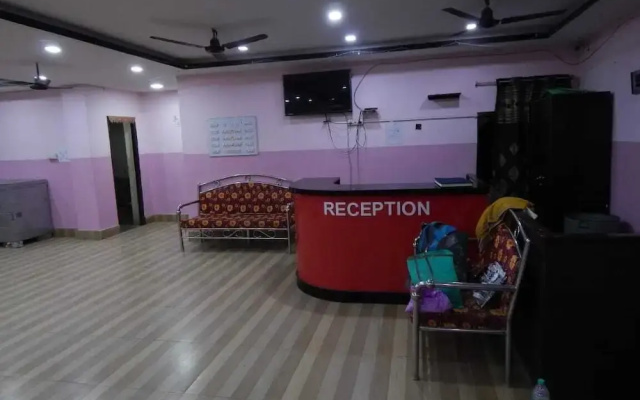 New Yatrik Hotel